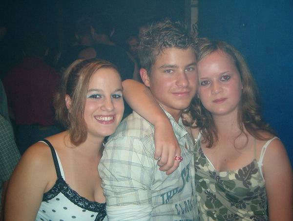 77 Srednjesolski zur 107